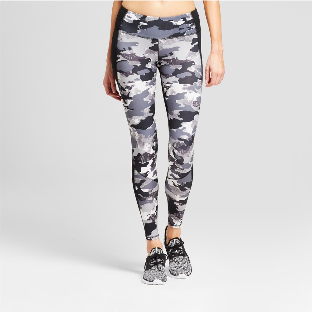 Women’s camo print freedom leggings Champion